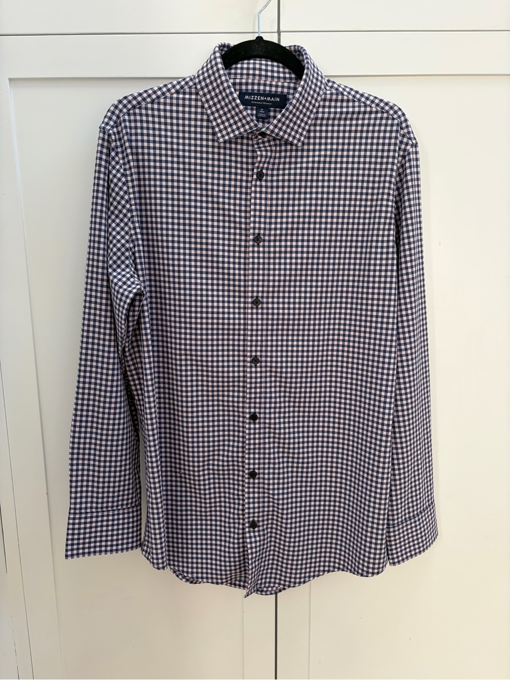 Mizzen+Main Medium Trim Fit Performance Dress Shirt Navy Pink Gingham